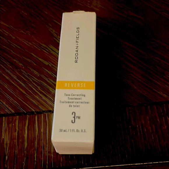 Rodan + Fields Cream and Orange Serum for Radiant Skin - Picture 1 of 1